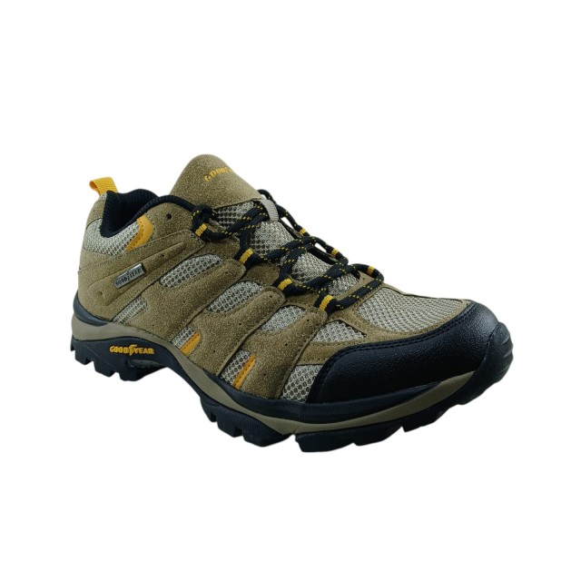 Goodyear Trekking Arena/Negro